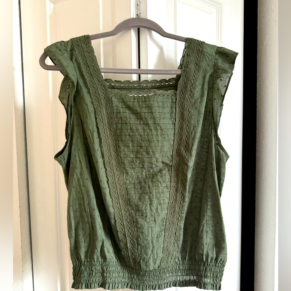 Green Luck Brand Top